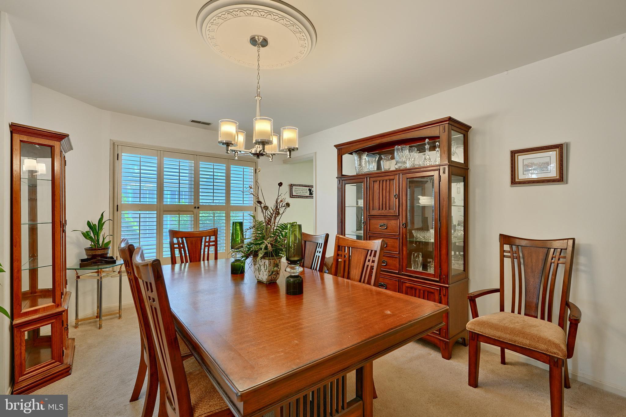 793 Eastern Point Road Annapolis, MD 21401 - Photo 8 of 44 Dining room