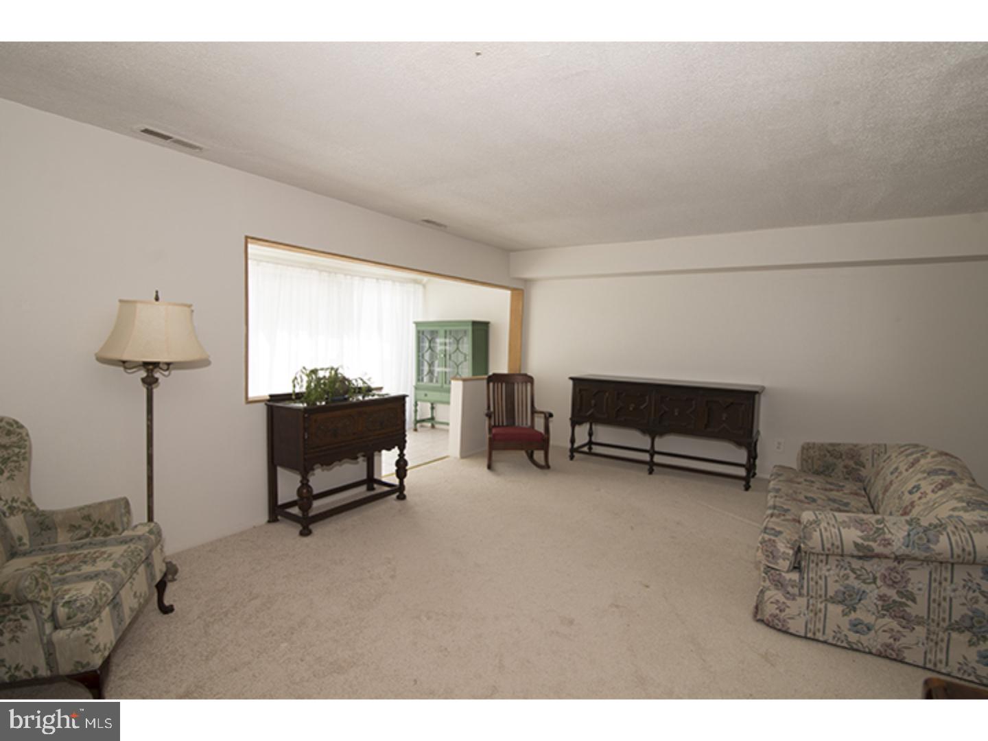 38 Centennial Road Telford, PA 18969 - Photo 9 of 18 Living Room