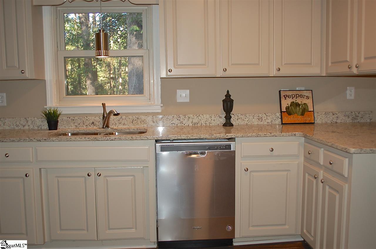 110 Riverside Lane Duncan, SC 29334 - Photo 12 of 35 Gallery Image 12