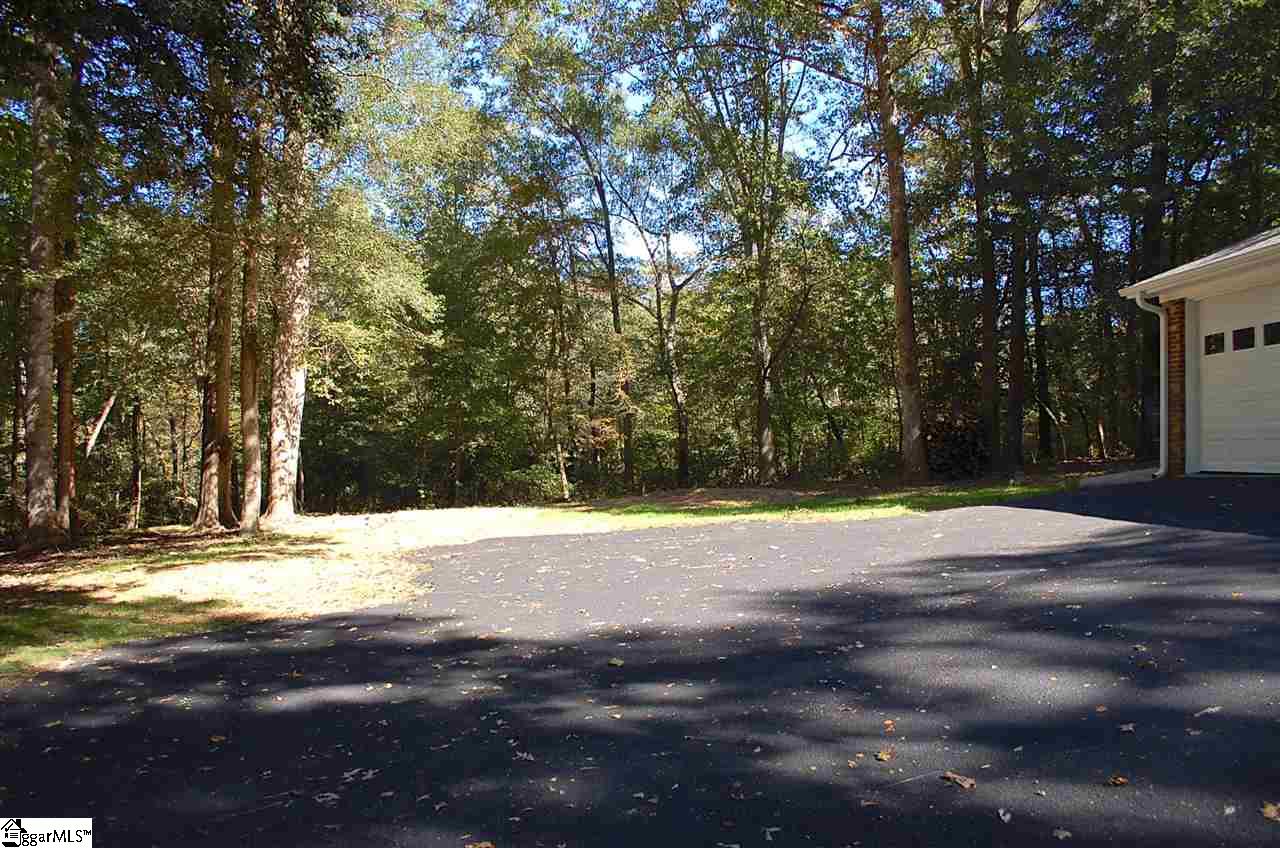 110 Riverside Lane Duncan, SC 29334 - Photo 5 of 35 Gallery Image 5