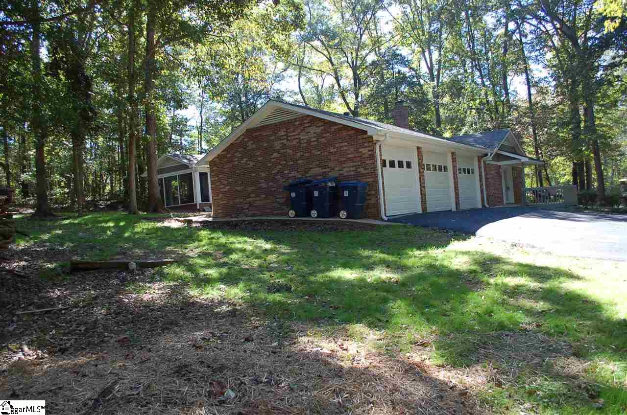 110 Riverside Lane Duncan, SC 29334 - Photo 6 of 35 Gallery Image 6