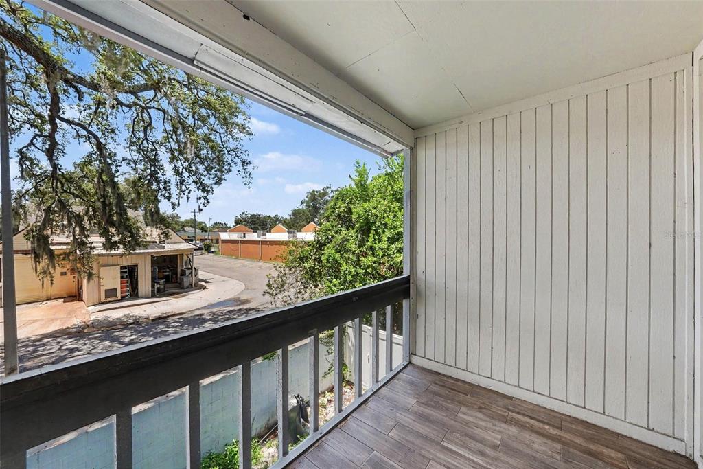 9208 North Connechusett Road, Unit D Tampa, FL 33617 - Photo 20 of 28