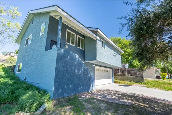 $439,950 | 42640 Ranch Club Road, Lake Hughes, CA 93532