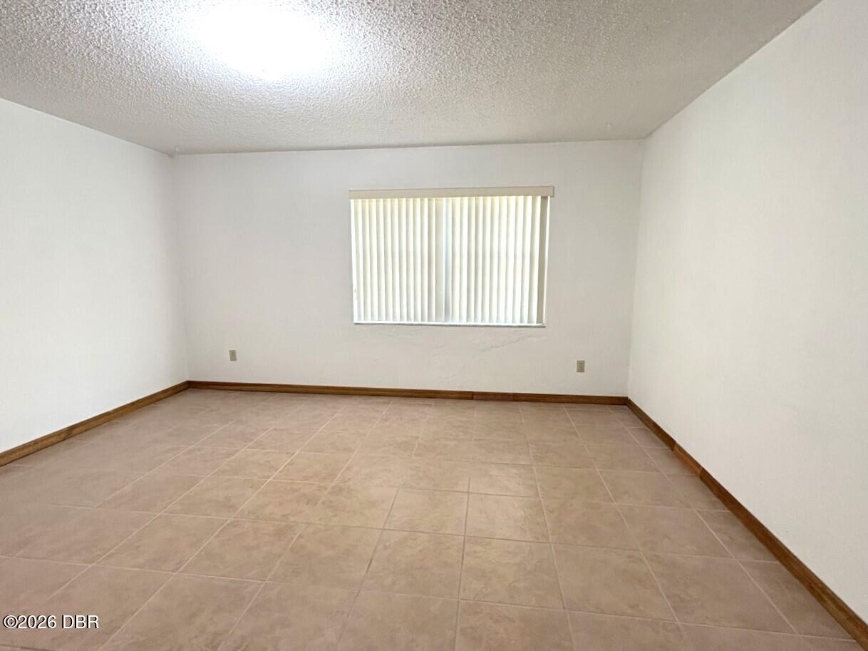 910 Big Tree Road, Unit 42 South Daytona, FL 32119 - Photo 10 of 15 20c7ea4d-8f81-419d-a98e-1d3e1a97e9ed