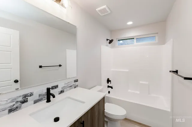 $462,990 | 10479 West Tinder Street, Star, ID 83669