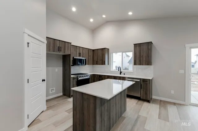 $462,990 | 10479 West Tinder Street, Star, ID 83669