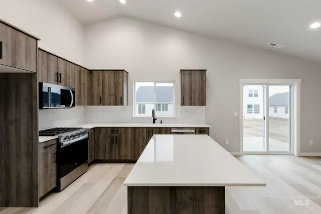 $462,990 | 10479 West Tinder Street, Star, ID 83669