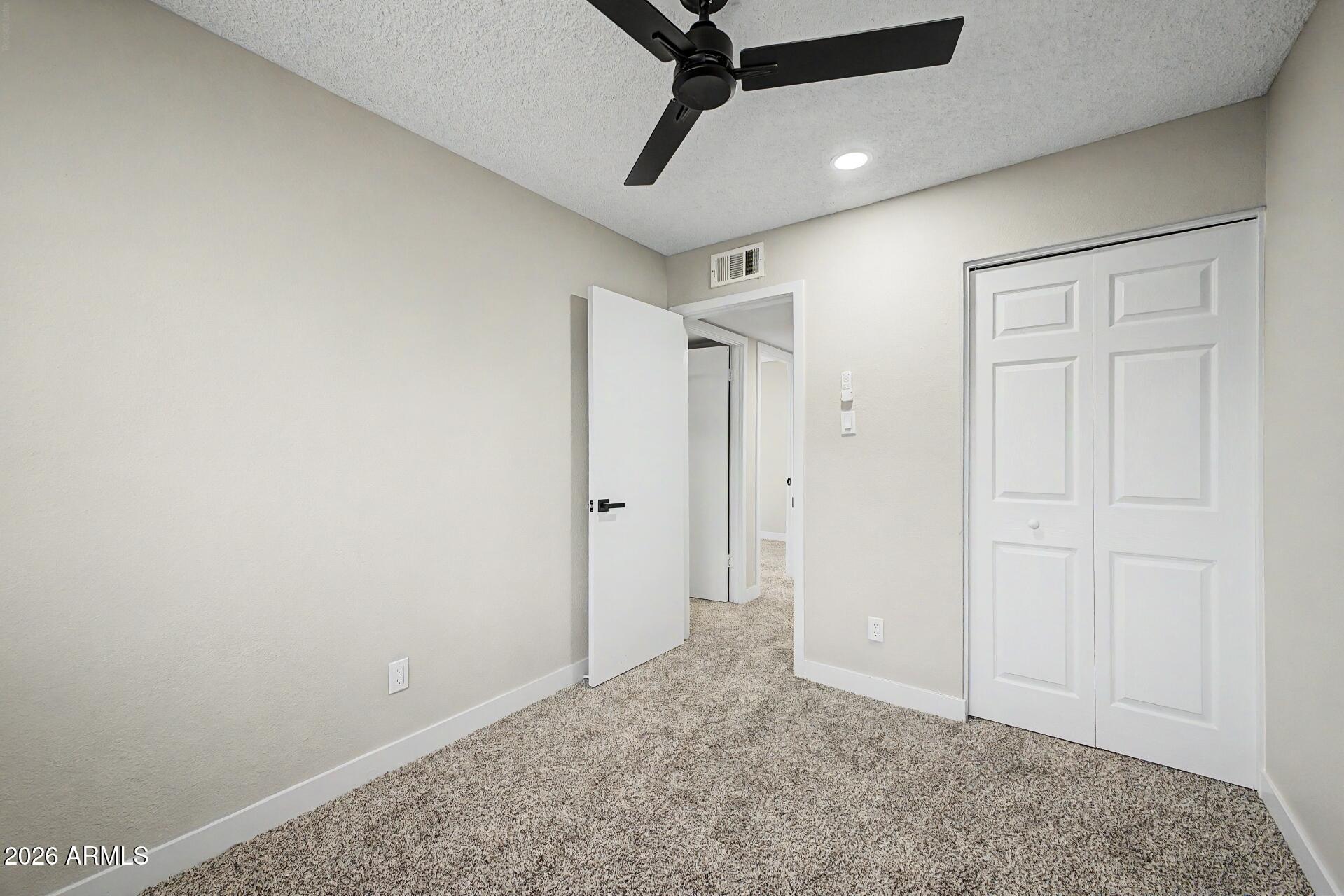4107 West Wonderview Road Phoenix, AZ 85019 - Photo 16 of 37