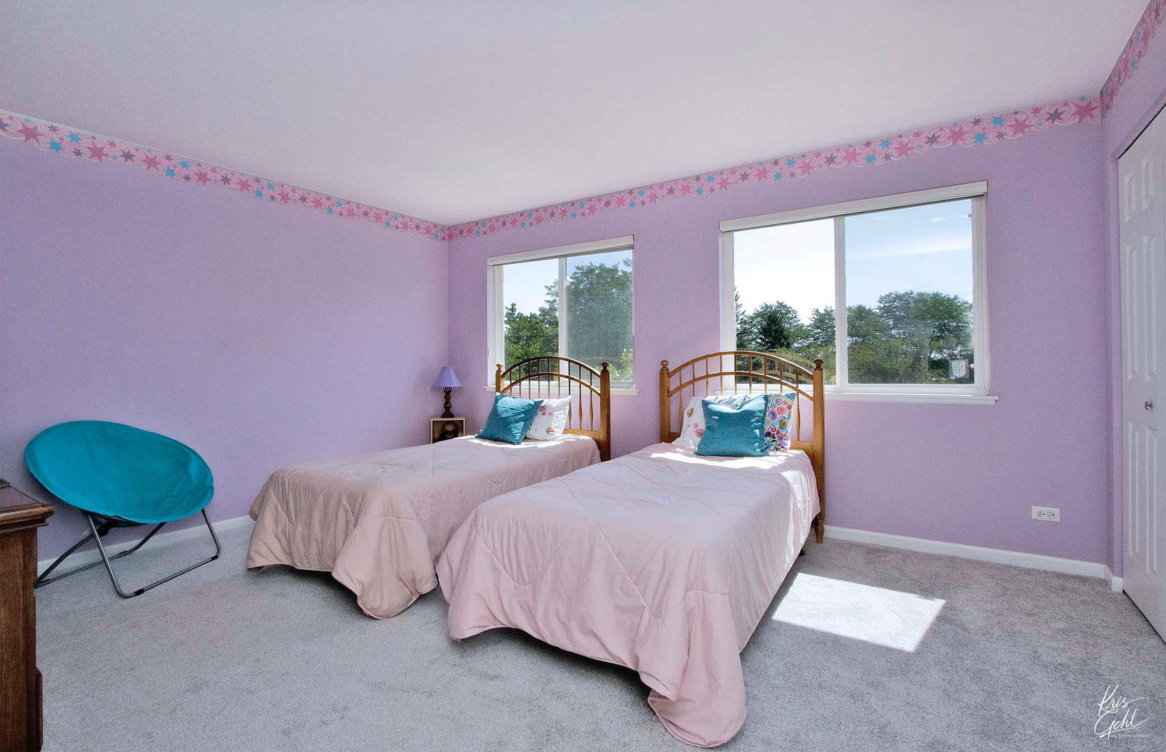 515 Capital Lane Gurnee, IL 60031 - Photo 19 of 32 a bedroom with a bed and a chair