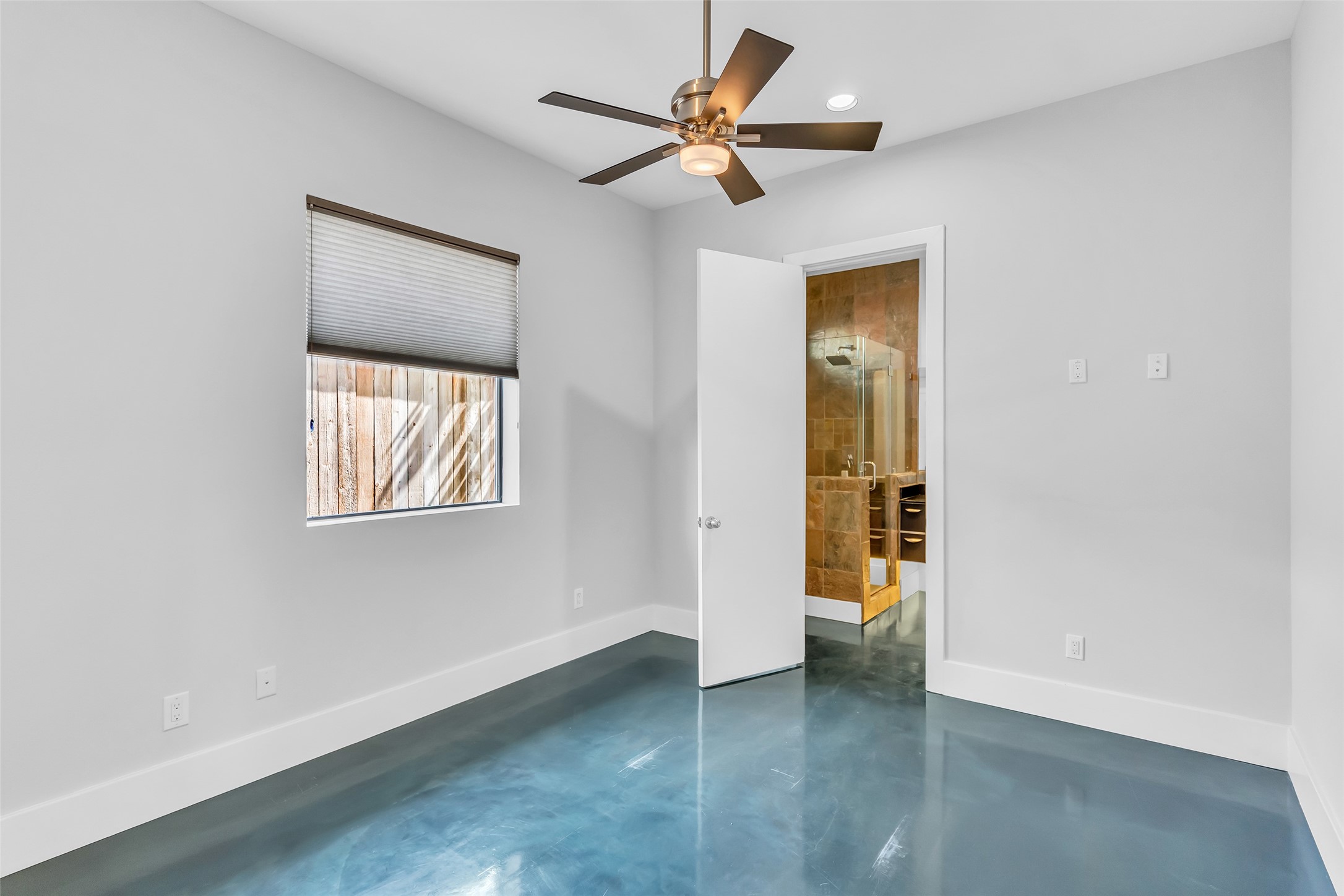1802 Hickory Street Houston, TX 77007 - Photo 34 of 46