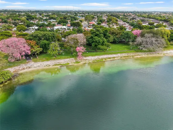 $998,000 | 19494 Northwest 61st Avenue, Hialeah, FL 33015
