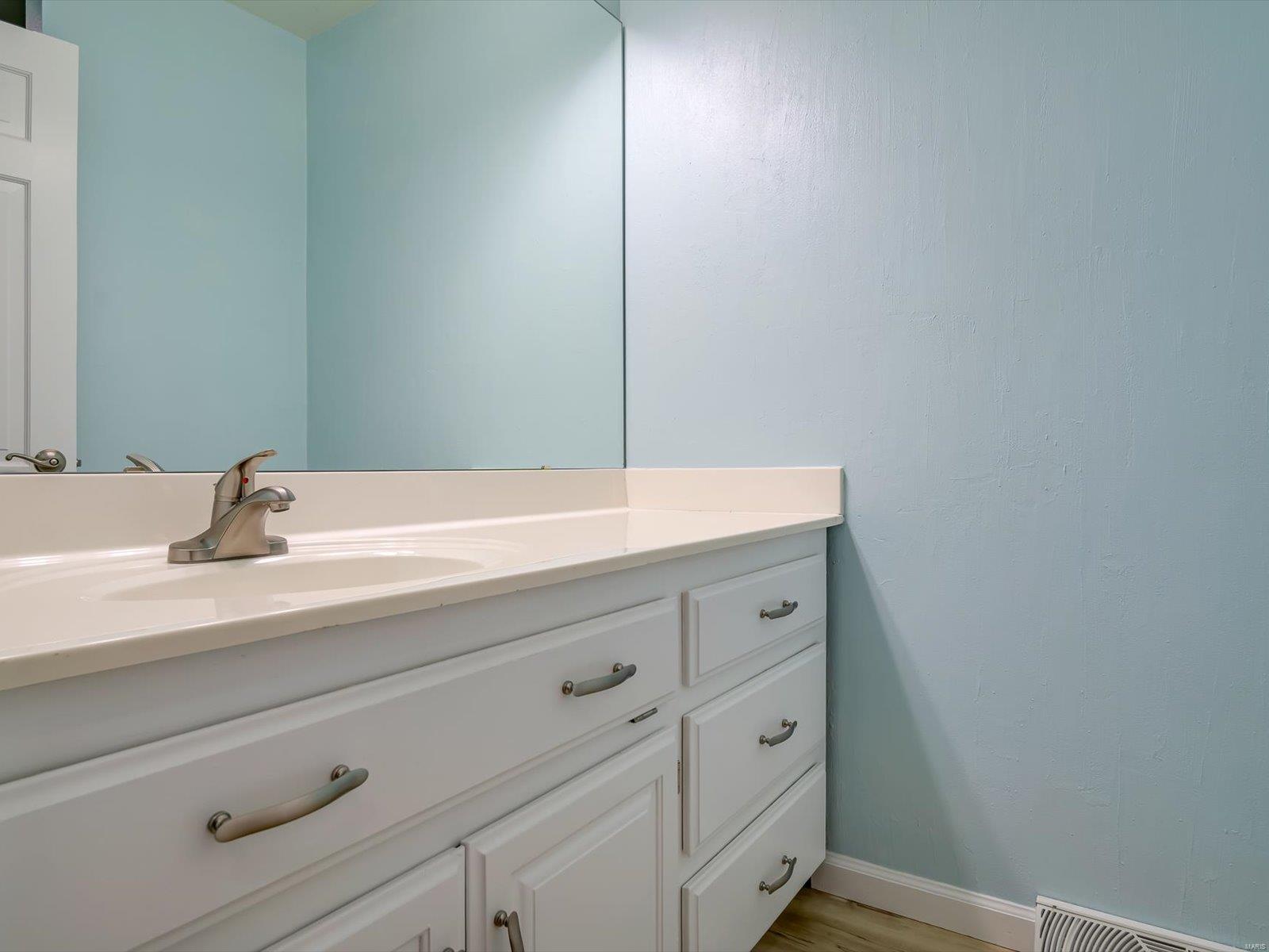 3518 Rock Hill Road Edwardsville, IL 62025 - Photo 22 of 46 Gallery Image 22