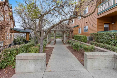 $599,999 | 113 Stone Pine Lane, San Ramon, CA 94583
