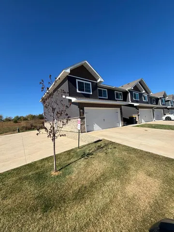 $299,999 | 25894 Cardinal Street, Elko New Market, MN 55054