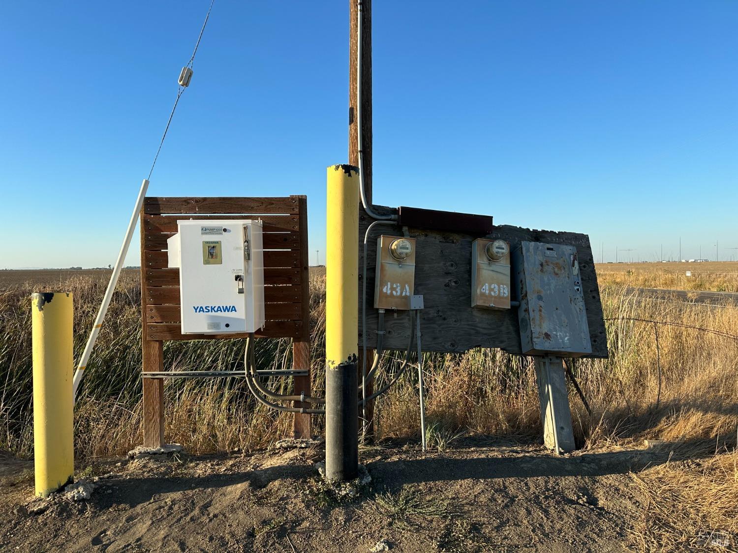 0 Binghamton Road Dixon, CA 95620 - Photo 8 of 13 a front view of a house
