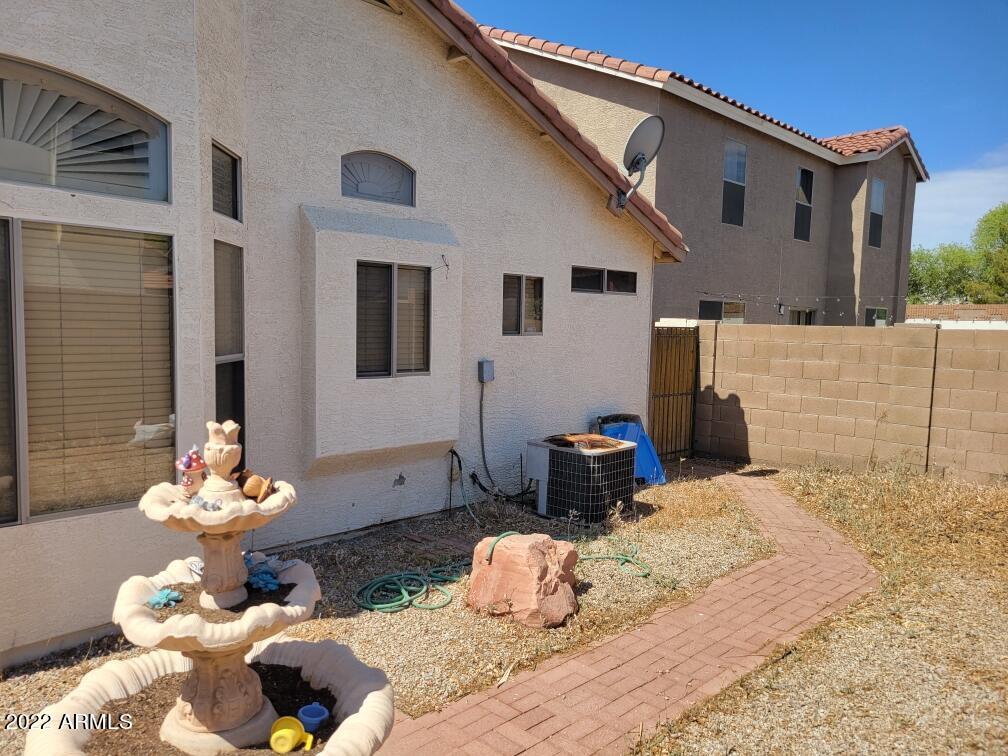 12732 Desert Flower Road Avondale, AZ 85392 - Photo 9 of 12 20220626_101114