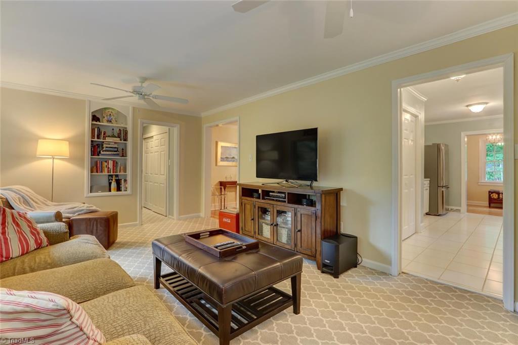 1907 Independence Road Greensboro, NC 27408 - Photo 13 of 30 Gallery Image 13