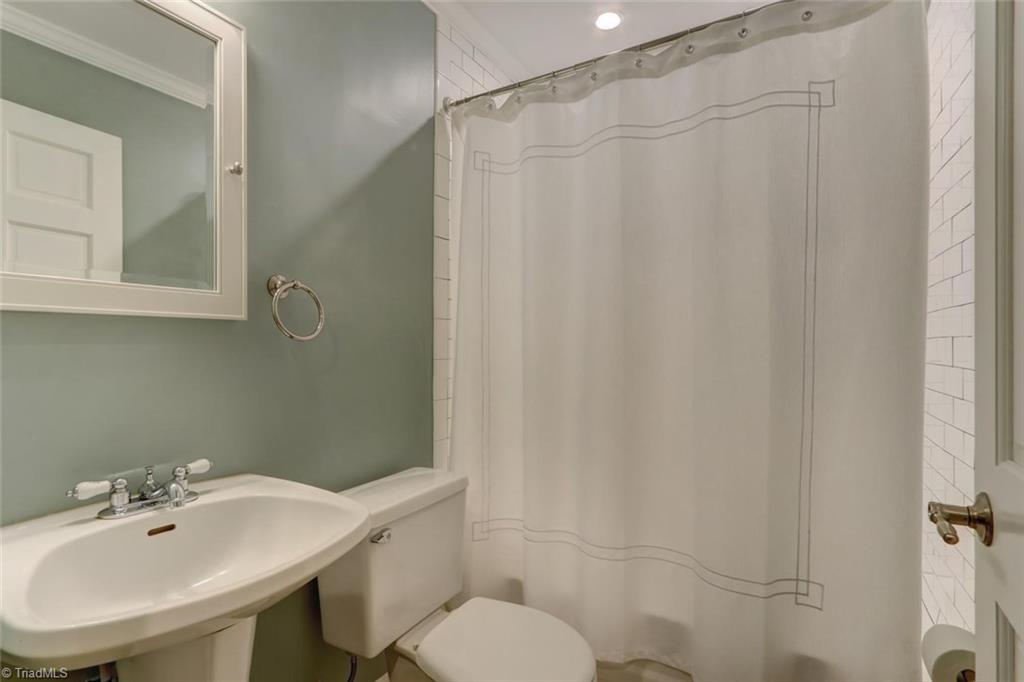 1907 Independence Road Greensboro, NC 27408 - Photo 23 of 30 Gallery Image 23