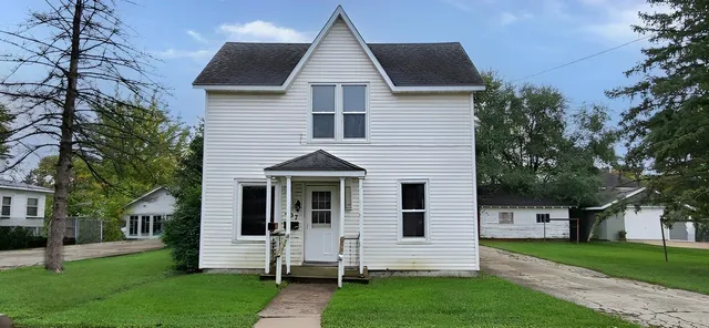 $229,900 | 407 West Oak Street, Sparta, WI 54656