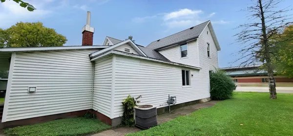 $229,900 | 407 West Oak Street, Sparta, WI 54656