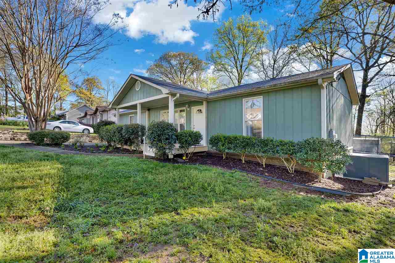2157 Mountain View Road Birmingham, AL 35210 - Photo 3 of 21