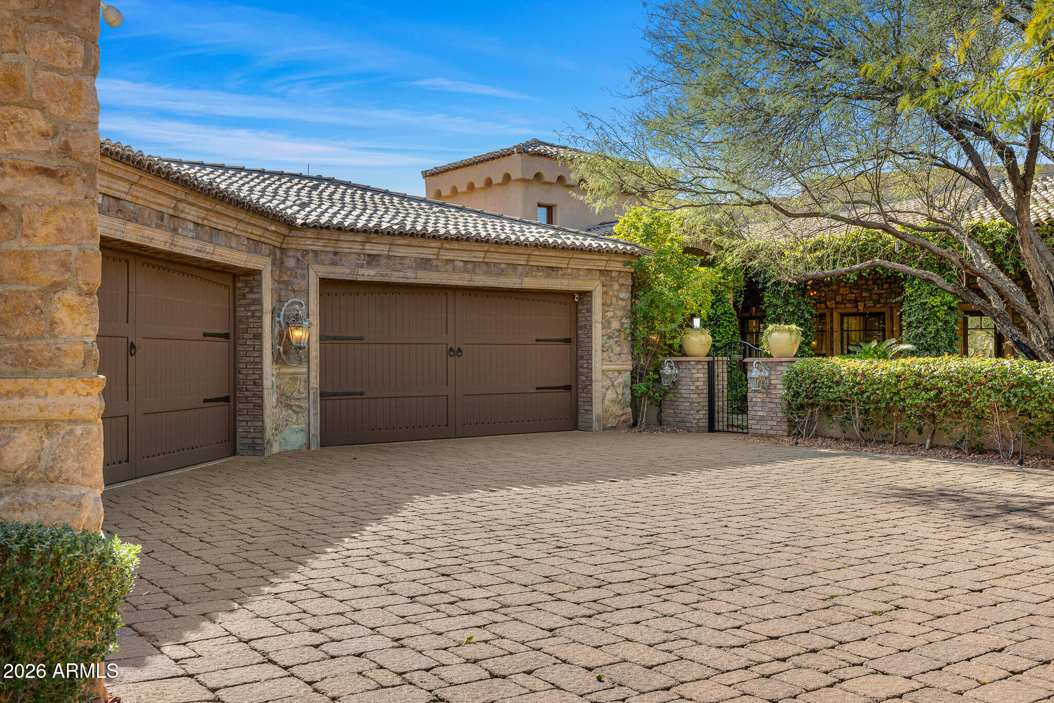 42820 North Fleming Springs Road Cave Creek, AZ 85331 - Photo 5 of 88 09multicar garage
