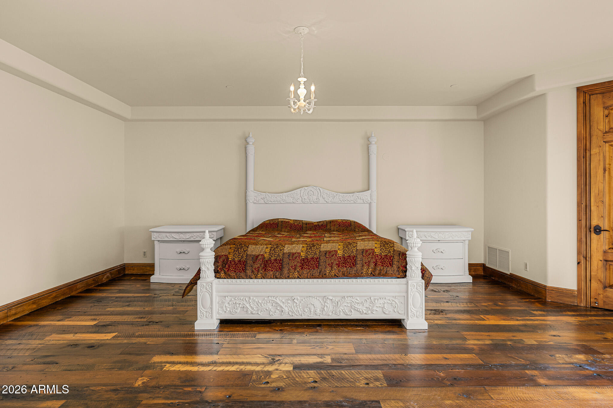 42820 North Fleming Springs Road Cave Creek, AZ 85331 - Photo 51 of 88 54guest bedroom5_second floor