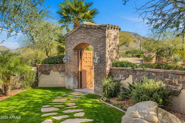$5,495,000 | 42820 North Fleming Springs Road, Cave Creek, AZ 85331