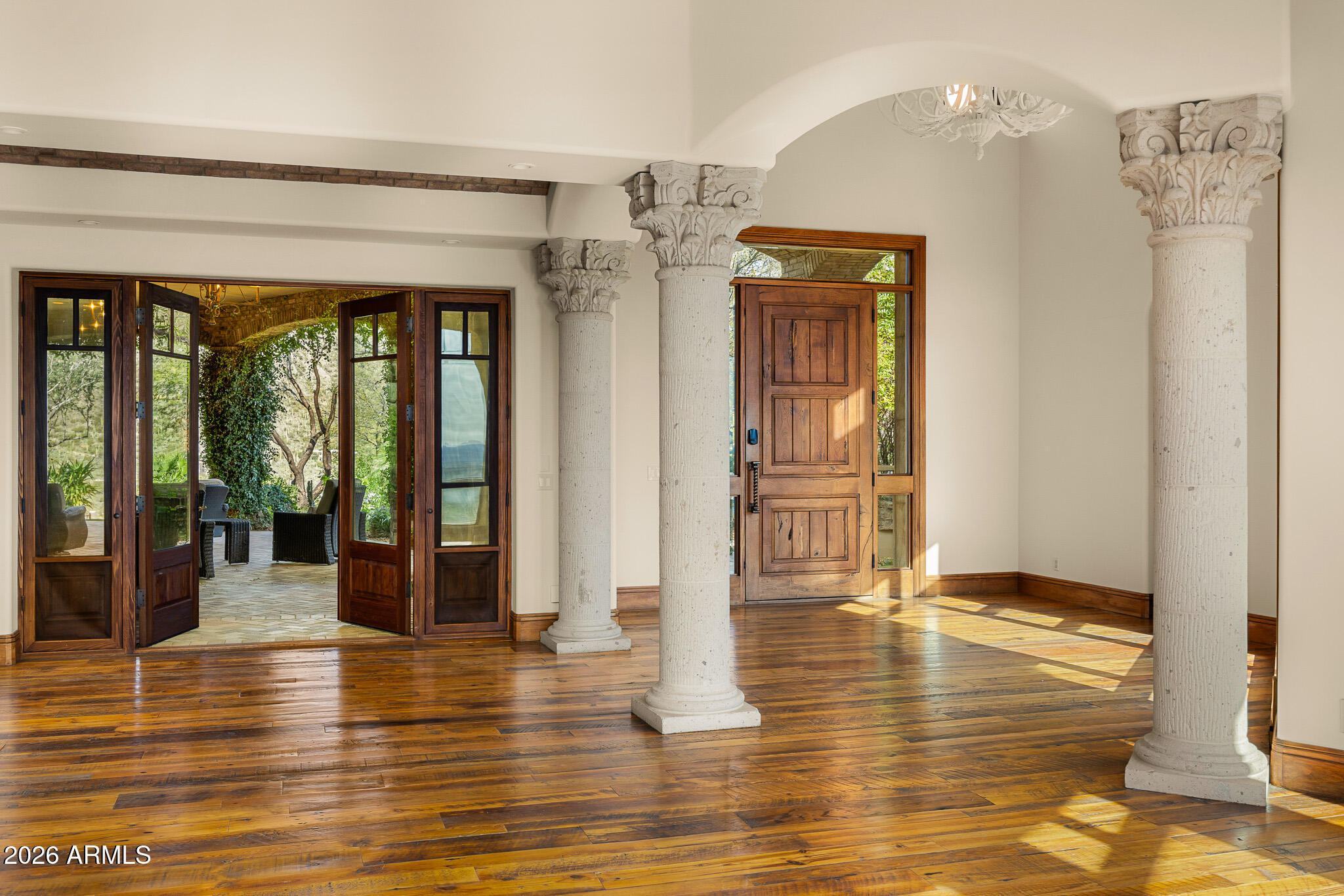 42820 North Fleming Springs Road Cave Creek, AZ 85331 - Photo 10 of 88 14great room2
