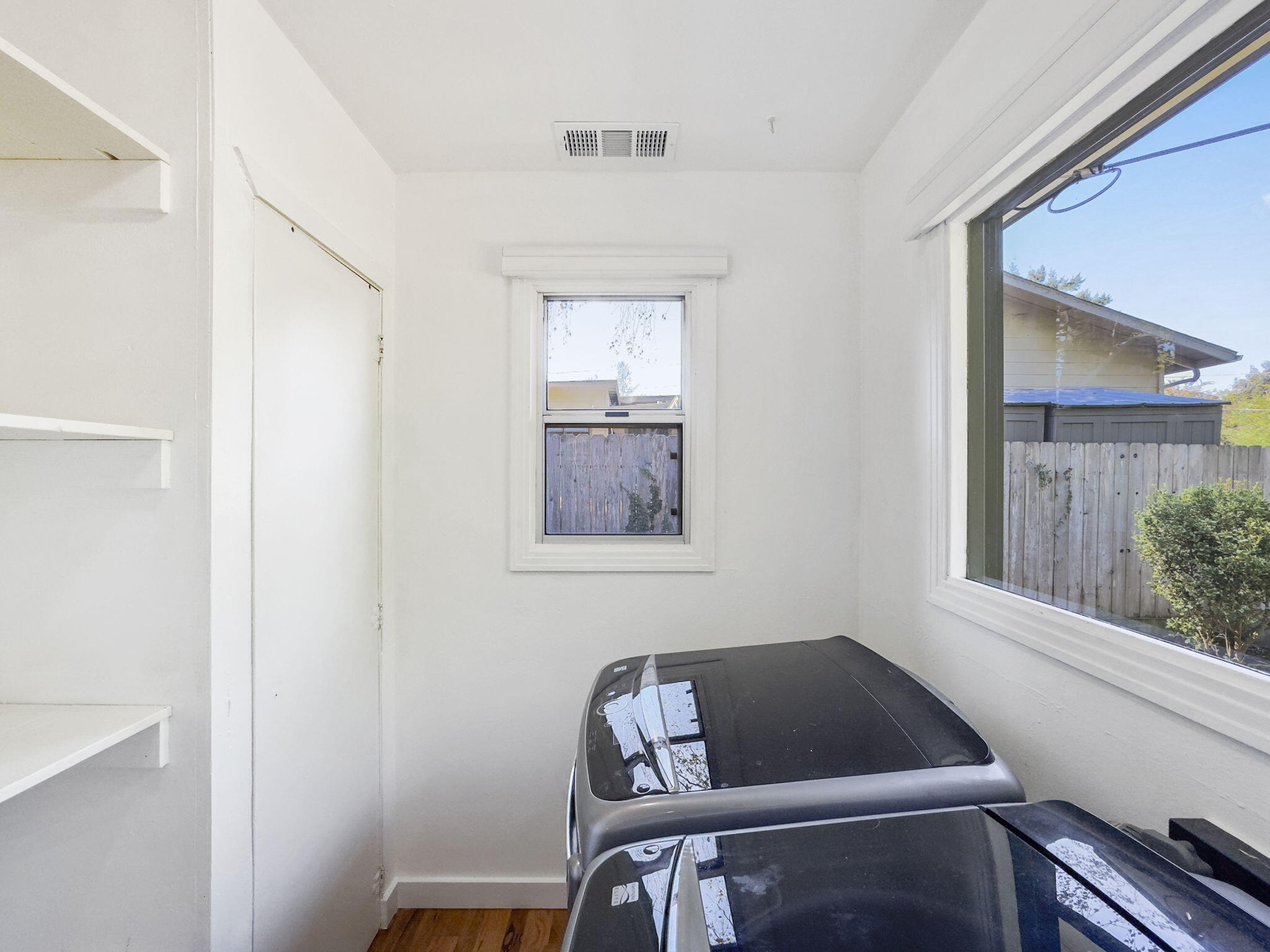 1347 Marsh Road Eureka, CA 95501 - Photo 25 of 69 40-web-or-mls-B5C3526C-63A9-4698-8DFD-66