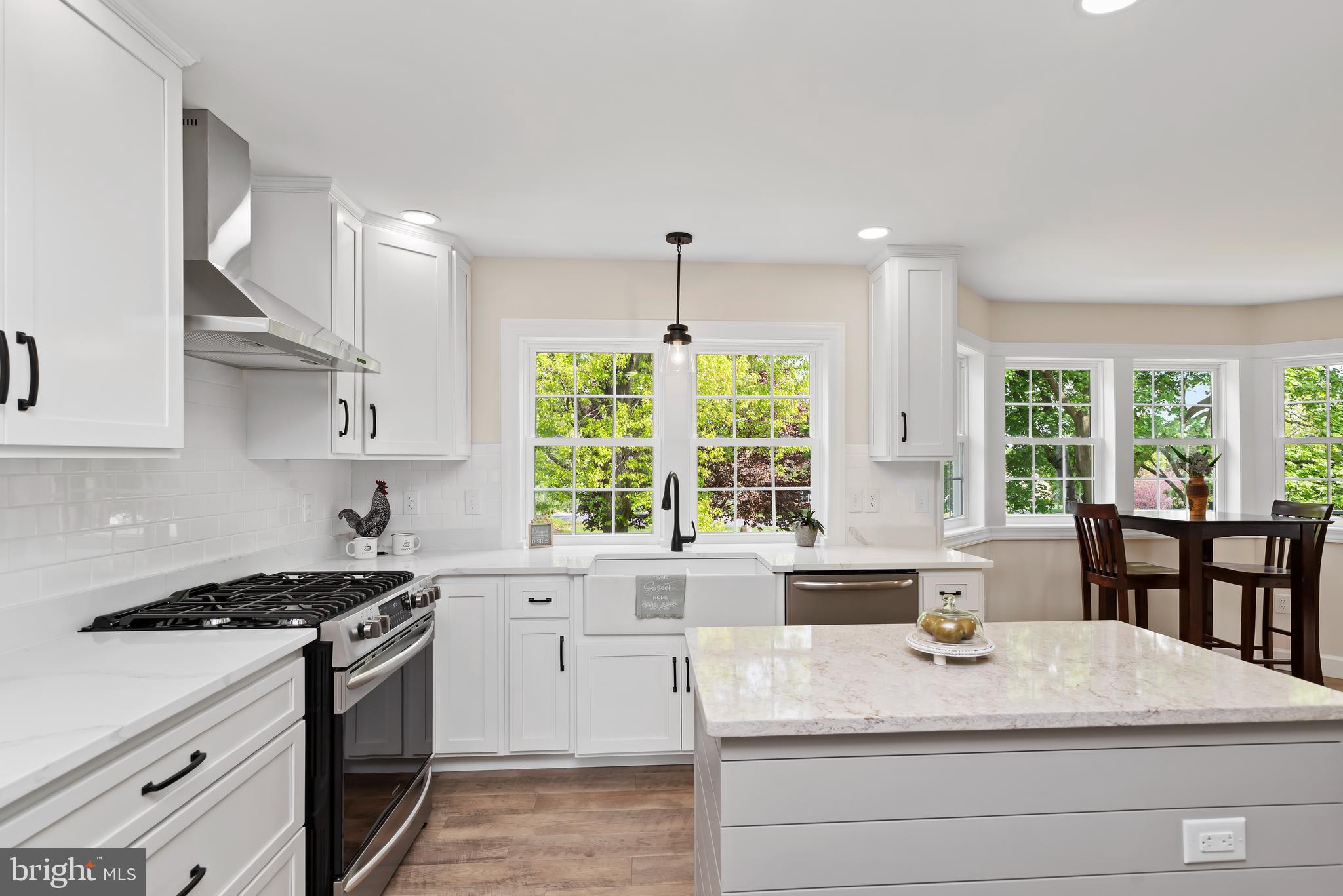 423 Meeting House Spring Road Carlisle, PA 17013 - Photo 13 of 68 Natural gas cooking, pots & pans draws, & more!