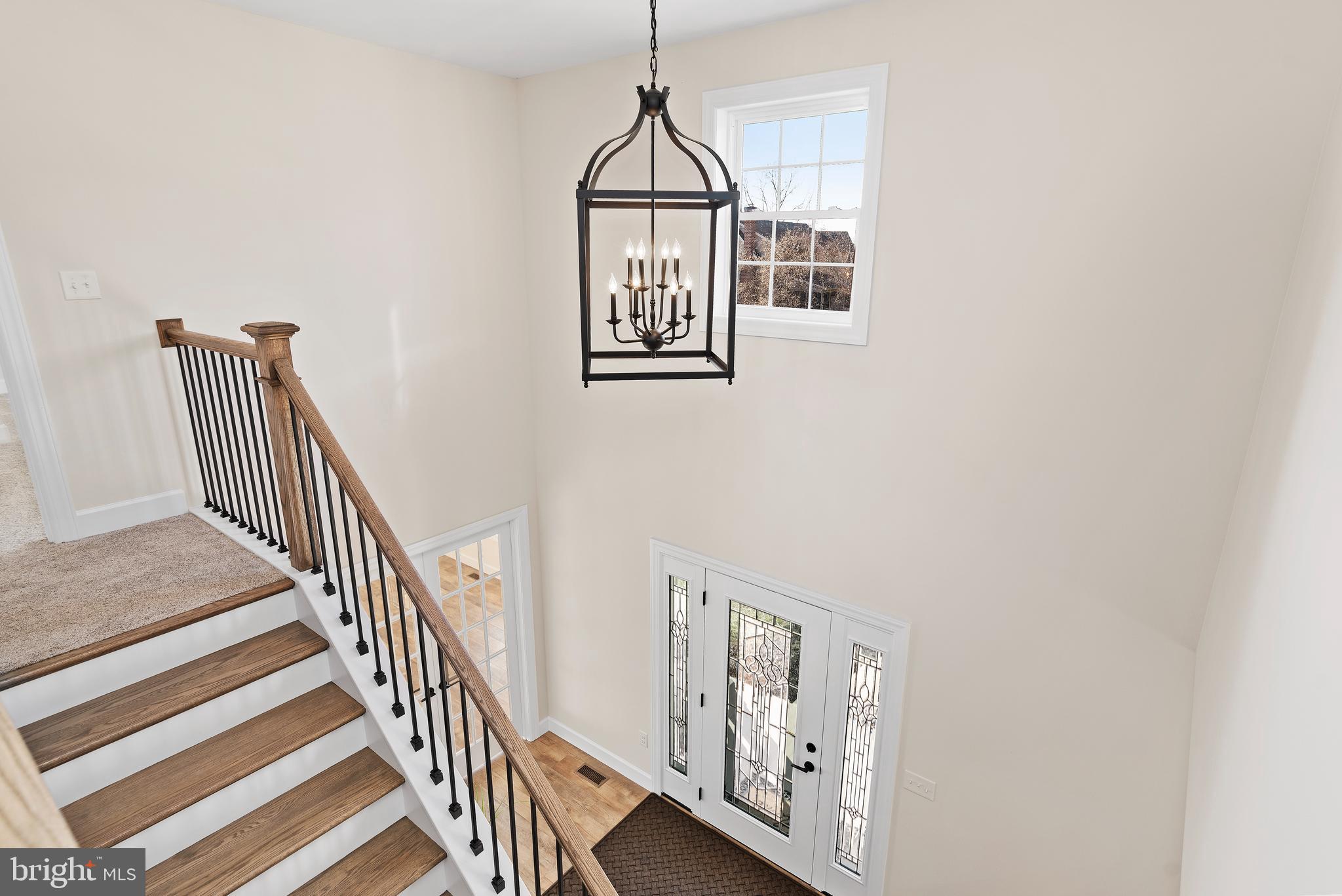 423 Meeting House Spring Road Carlisle, PA 17013 - Photo 36 of 68 Well-lit 2-story foyer