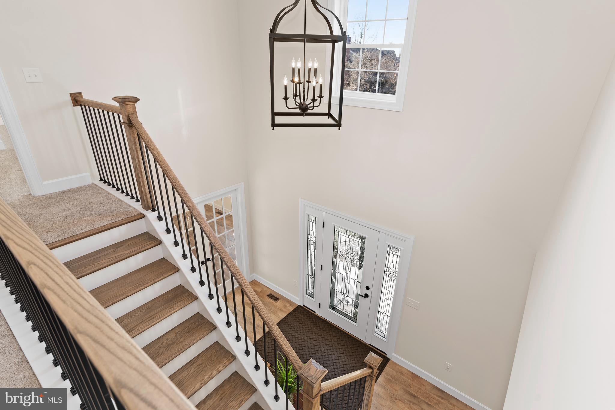 423 Meeting House Spring Road Carlisle, PA 17013 - Photo 38 of 68 Upper hallway view of the foyer entry
