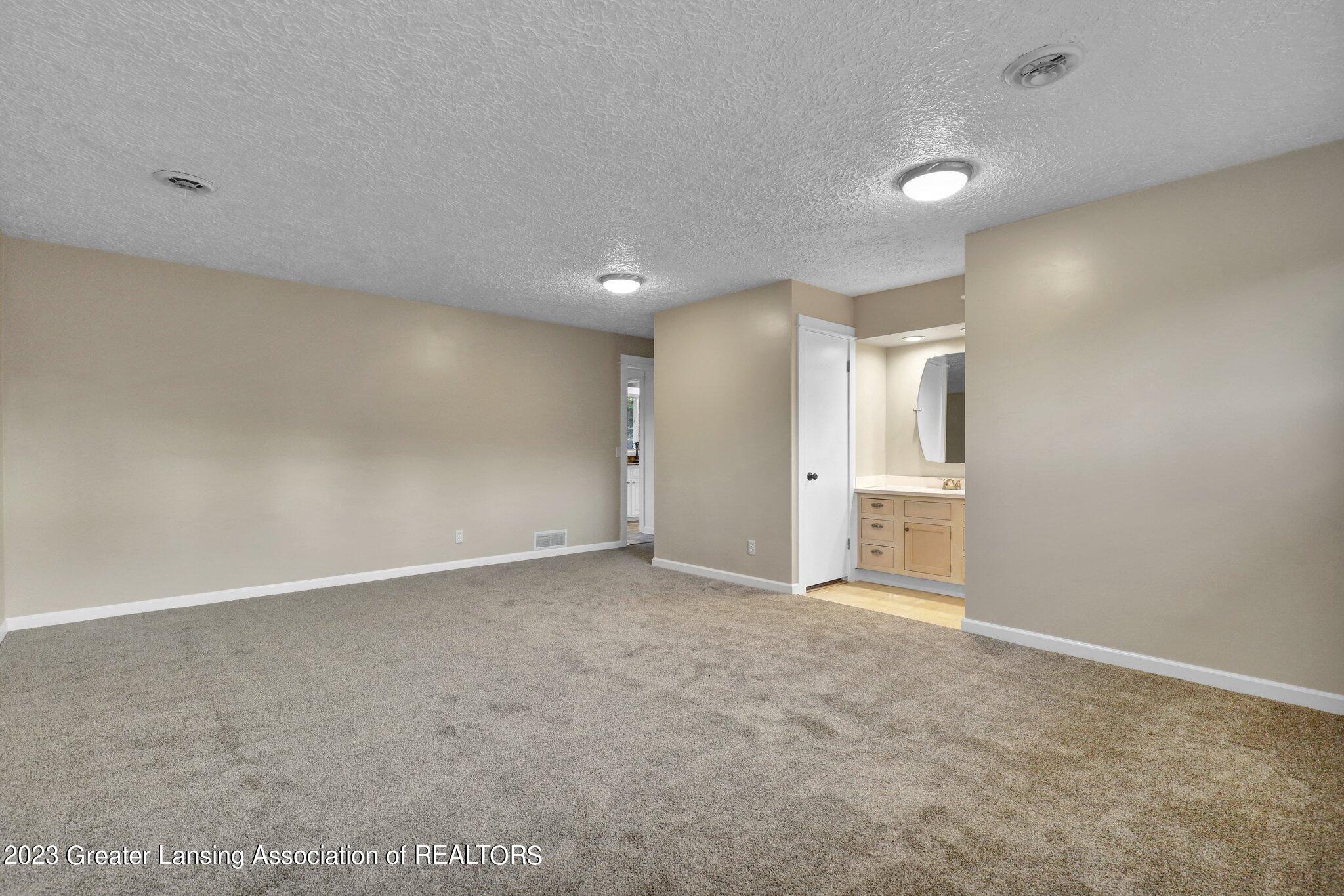 3705 Old Lansing Road Lansing, MI 48917 - Photo 23 of 38 39-web-or-mls-Open Ended Media-39