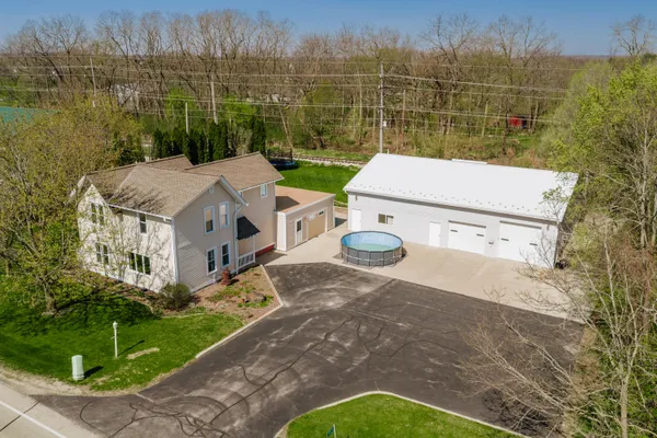 $599,900 | N9619 County Rd ES, Mukwonago, WI 53149
