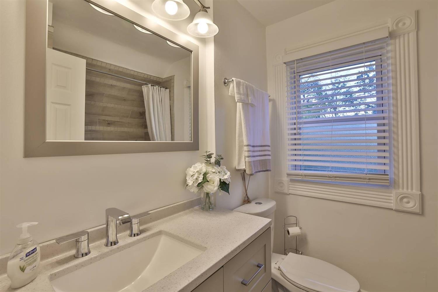 7159 Reading Road Cincinnati, OH 45237 - Photo 22 of 31