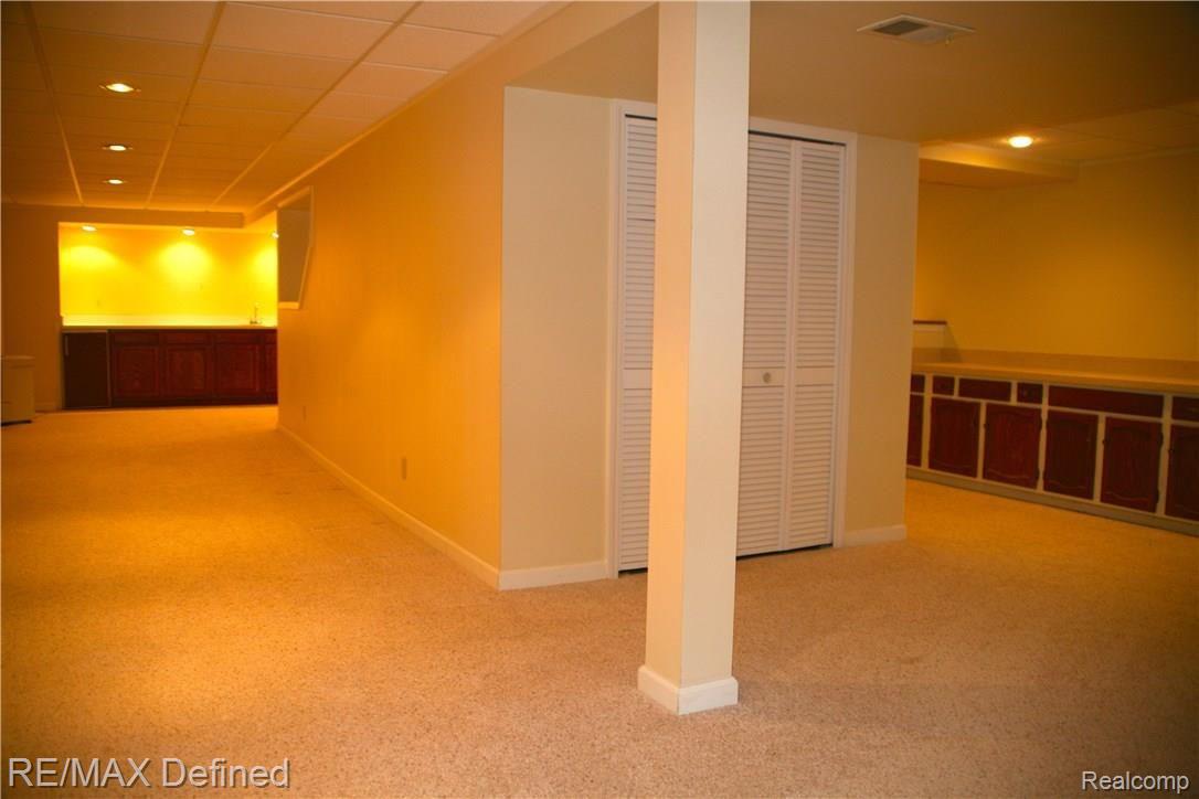 646 Lockport Road Rochester, MI 48307 - Photo 20 of 23 20.JPG