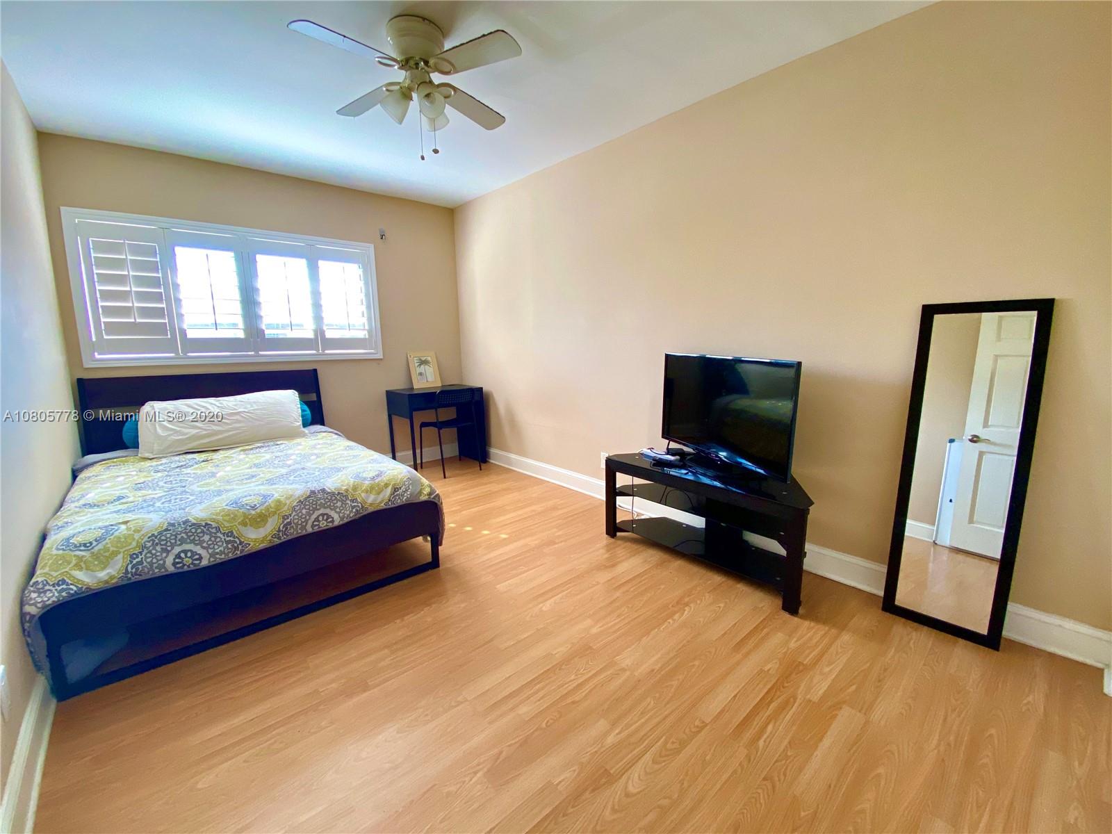 8305 Fairway Road Sunrise, FL 33351 - Photo 16 of 28 Gallery Image 16