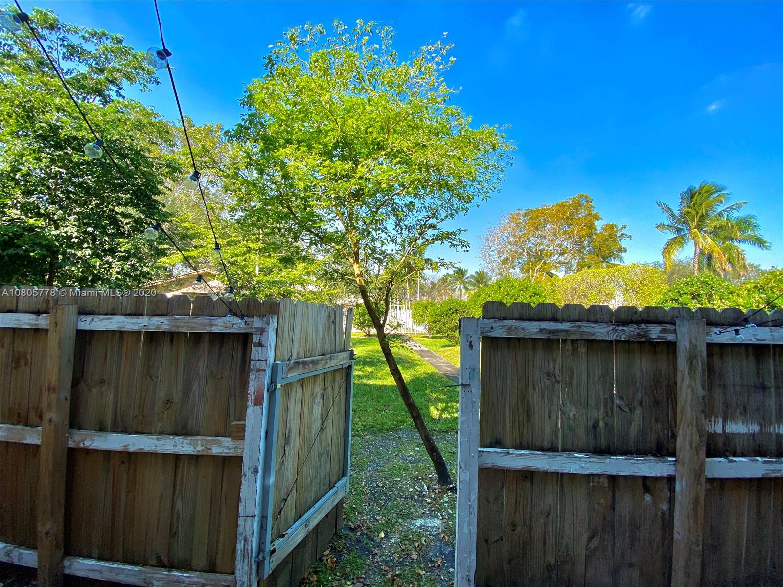 8305 Fairway Road Sunrise, FL 33351 - Photo 26 of 28 Gallery Image 26