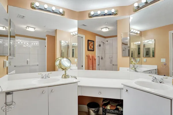$235,000 | 7635 Southampton Terrace, Unit 214, Tamarac, FL 33321