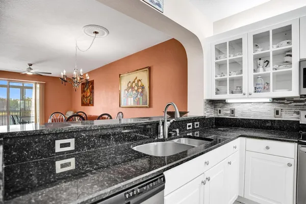 $235,000 | 7635 Southampton Terrace, Unit 214, Tamarac, FL 33321