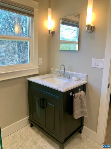 $5,000 | 652 Ivy Hill Lane, Charlottesville, VA 22903