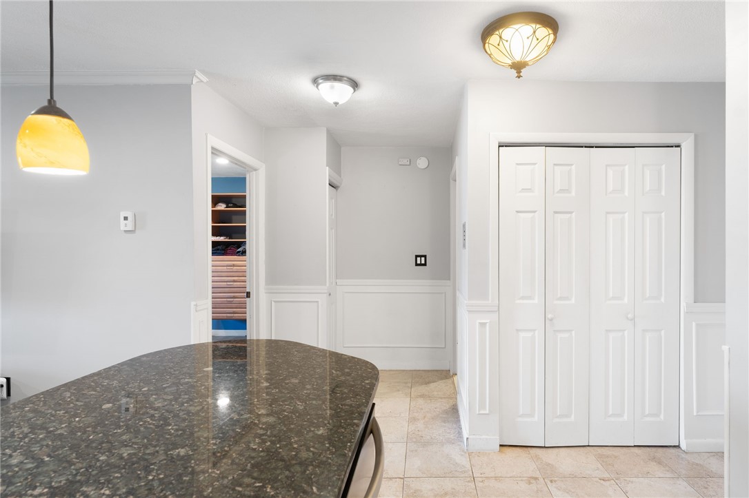 752 Quaker Lane, Unit B108 Warwick, RI 02818 - Photo 16 of 32