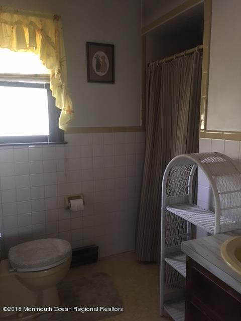 3 Thropp Road Forked River, NJ 08731 - Photo 23 of 28 Master Bath