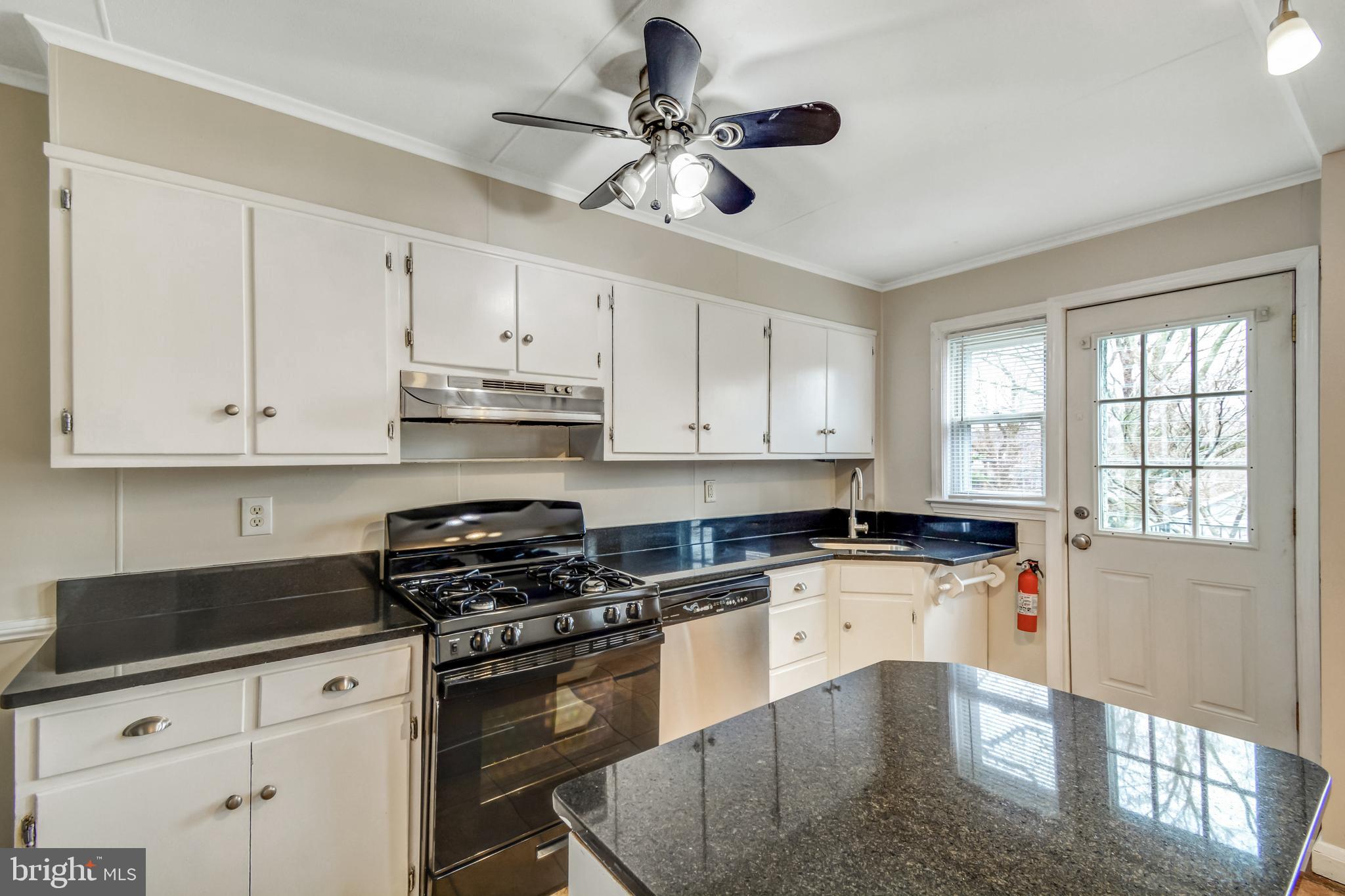 1655 Hardwick Road Towson, MD 21286 - Photo 12 of 37