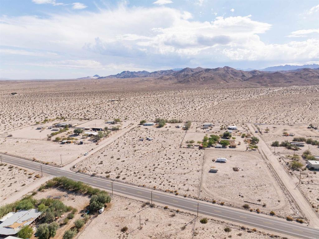 O Ocotilla Road El Centro, CA 92243 - Photo 10 of 20 wooden view of city and ocean