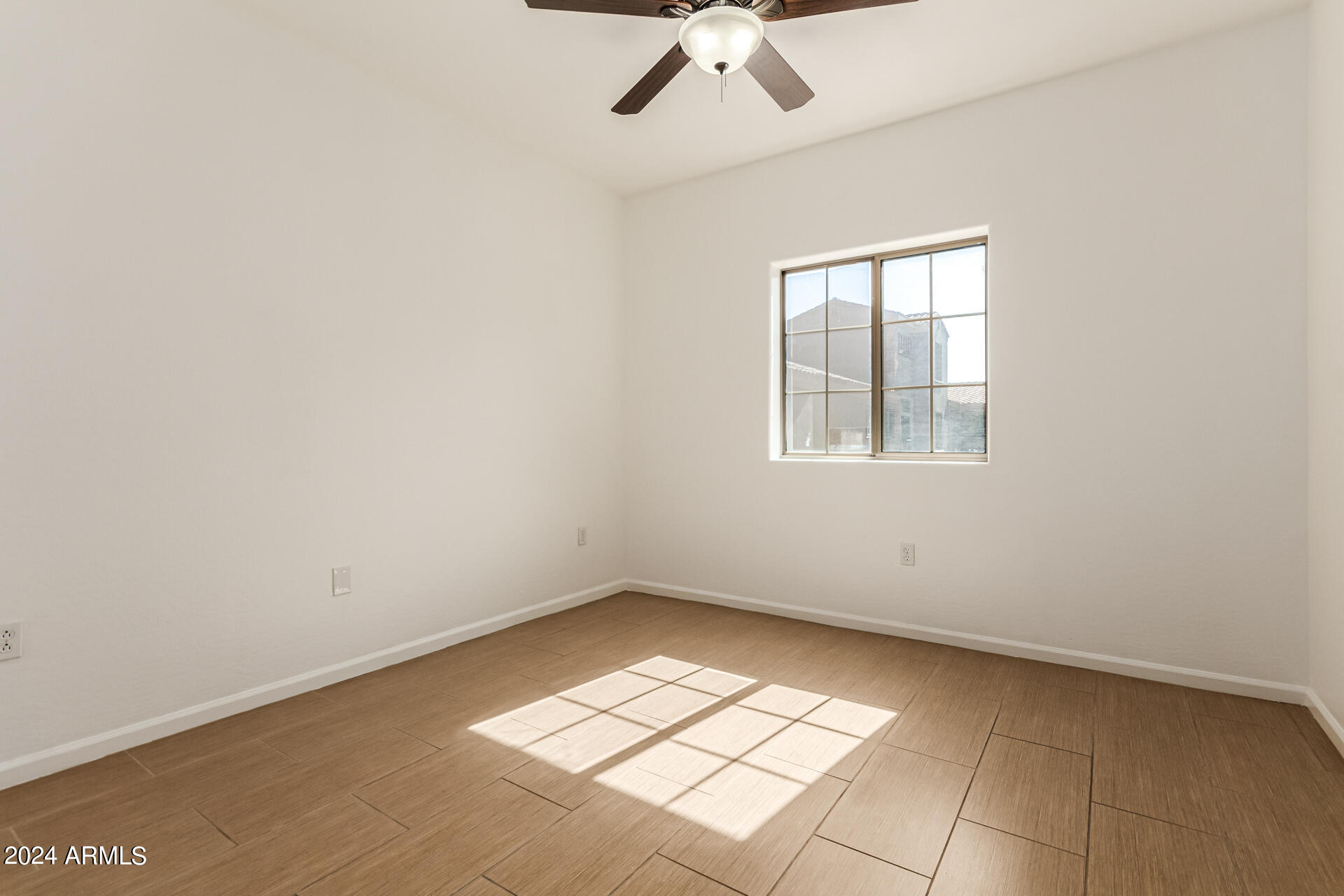 3935 East Rough Rider Road, Unit 1160 Phoenix, AZ 85050 - Photo 27 of 39 0027-28 - Rough Rider