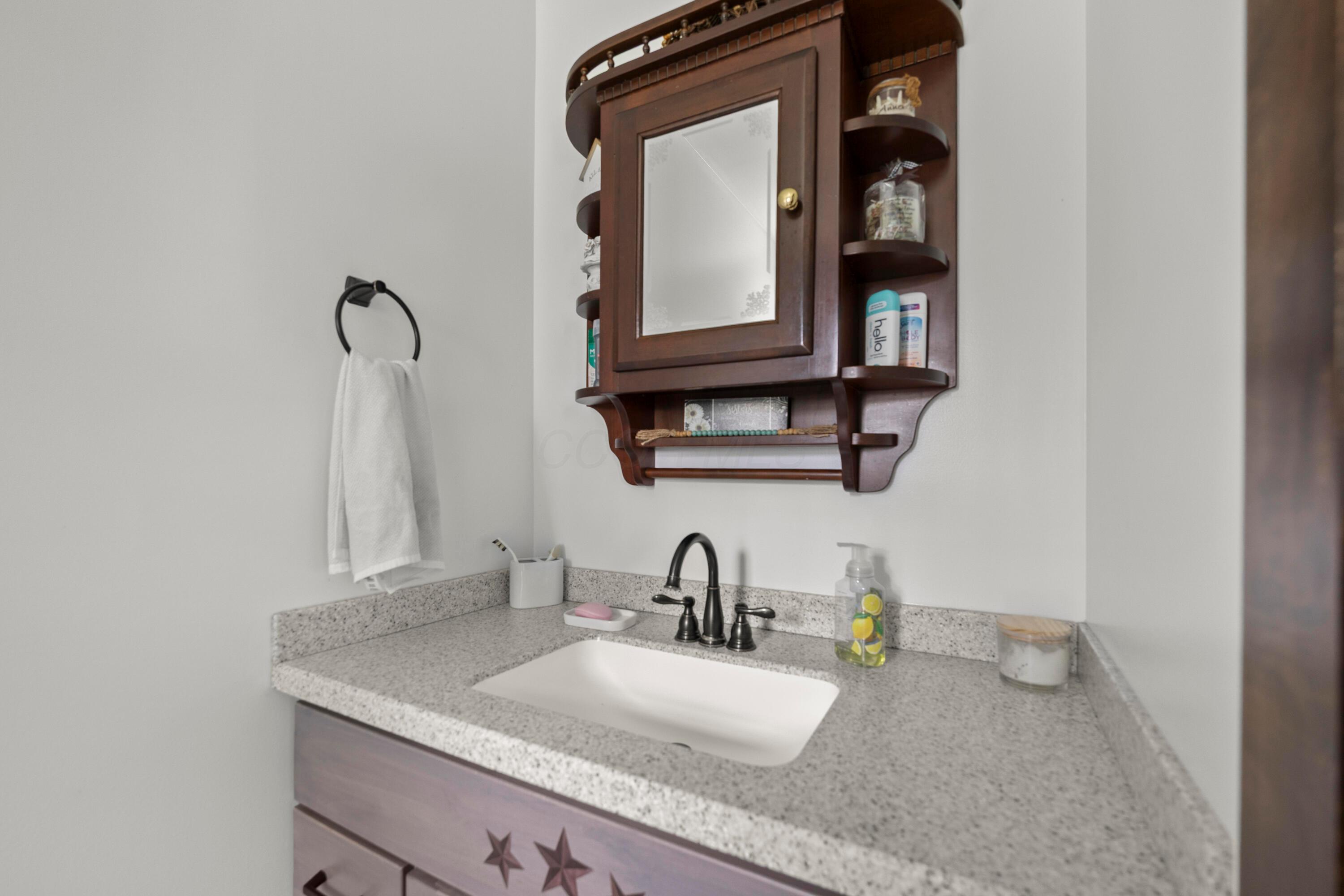 27261 Newcastle Road Howard, OH 43028 - Photo 28 of 113 32-print-ID8A7760