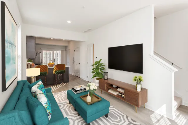 $2,300 | 1436 North Naperville Wheaton Road, Unit 100, Naperville, IL 60563