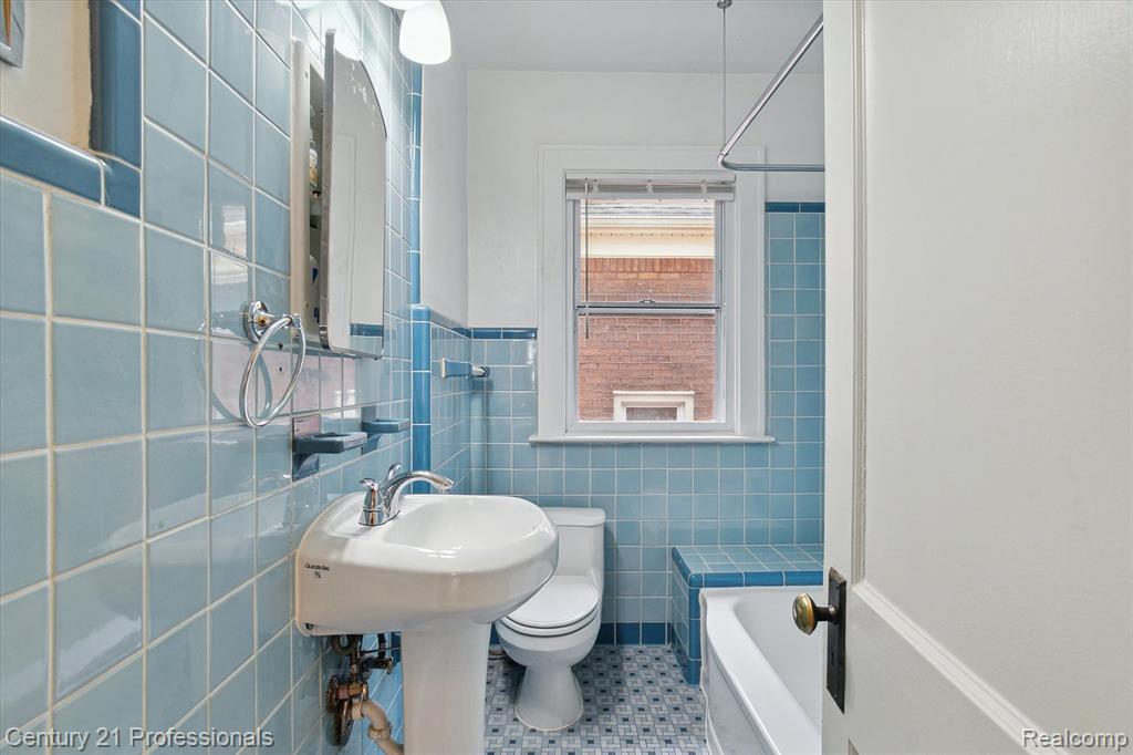 949 Nottingham Road Grosse Pointe Park, MI 48230 - Photo 32 of 56